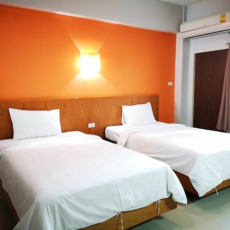 100 House Hotel Nakhon Ratchasima Luaran gambar